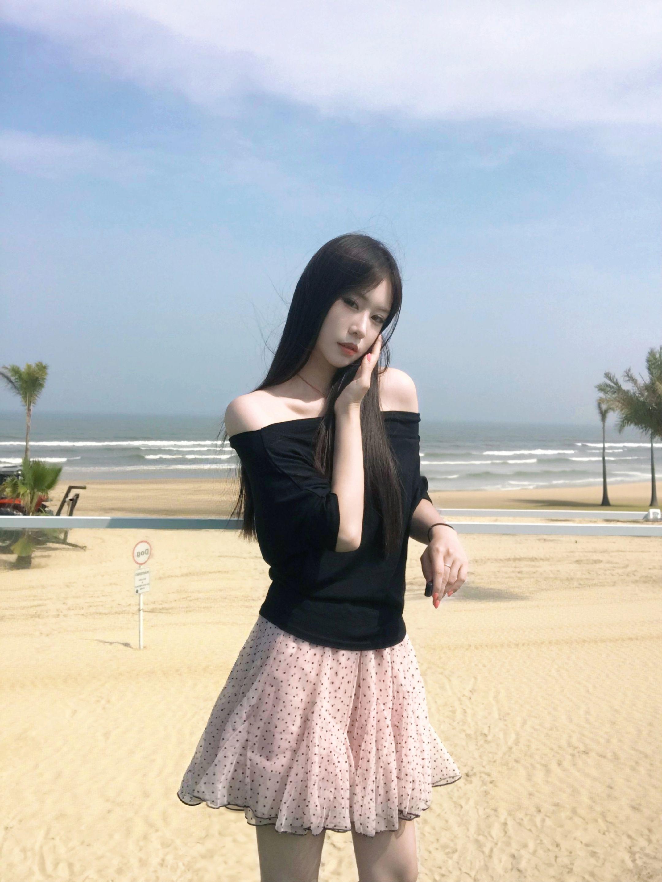 眼泪向下 我向上。