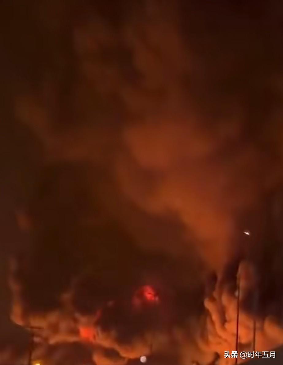 土耳其总统埃尔多安谈伊朗：

任何人都不应采取会给我们的千年邻里关系和兄弟情谊蒙