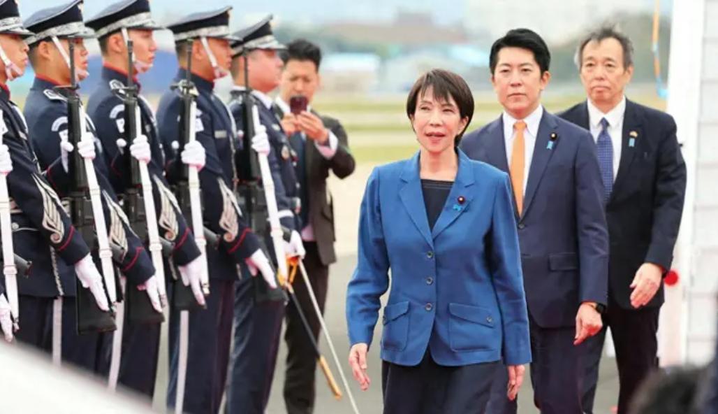 日本联手菲律宾挑衅中国！别说赢了，光是这支“临时大军”拼凑出的虚假繁荣，就足够让