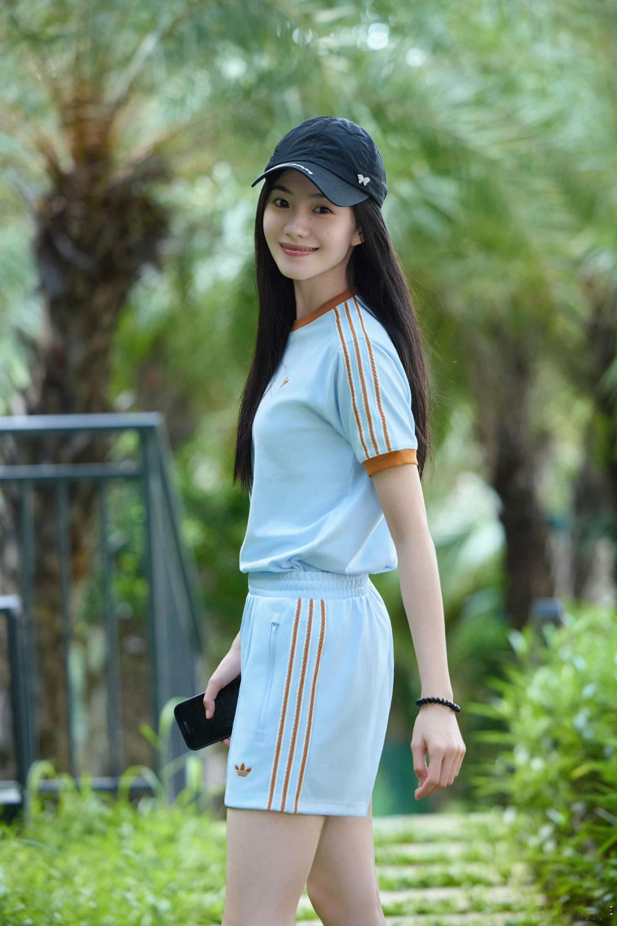 刘浩存lhc刘浩存美顺与长生lhc刘浩存刘美顺“我是你的过眼云烟，而你却是我的末