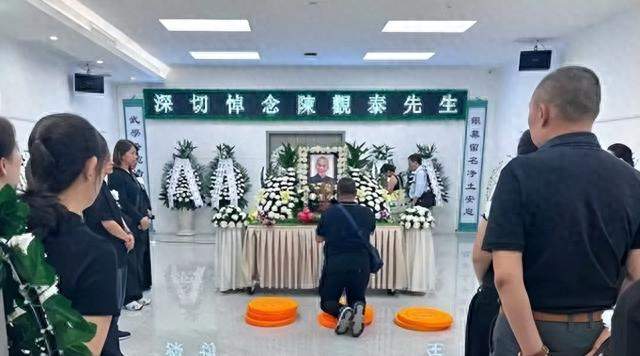 马永贞扮演者陈观泰去世：晚年娶小30岁妻子，遗愿海葬不立碑