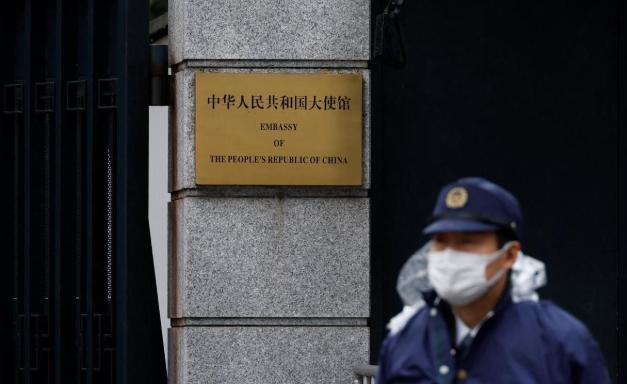 日本是彻底不打算缓和关系了吗！茂木敏充公然给废纸仲裁站台硬闯南海红线，亲手堵死中