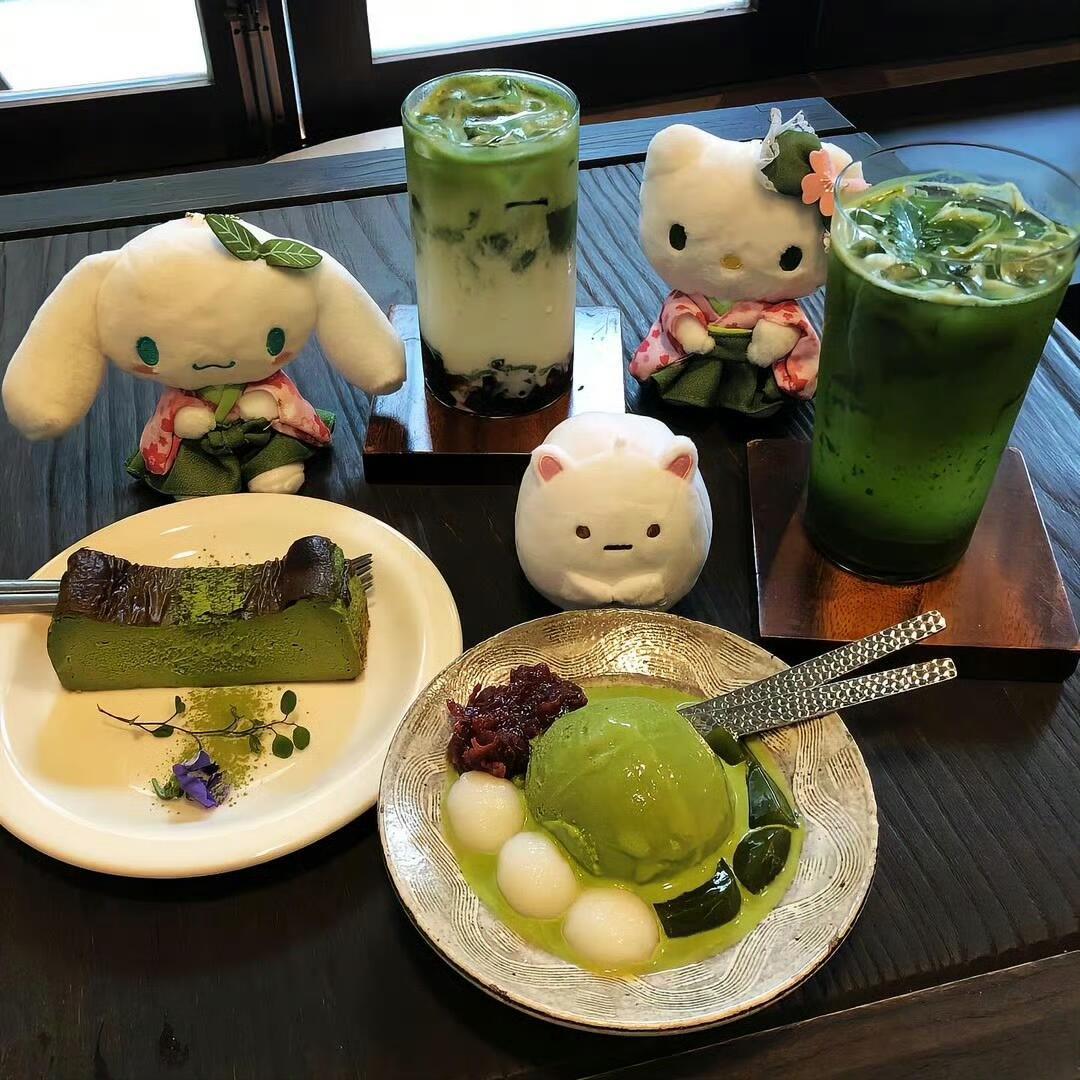 这组用来做𝗪𝗲𝗰𝗵𝗮𝘁头像也很棒  ‪.ᐟ‪.ᐟ 盛夏壁纸大放送动漫