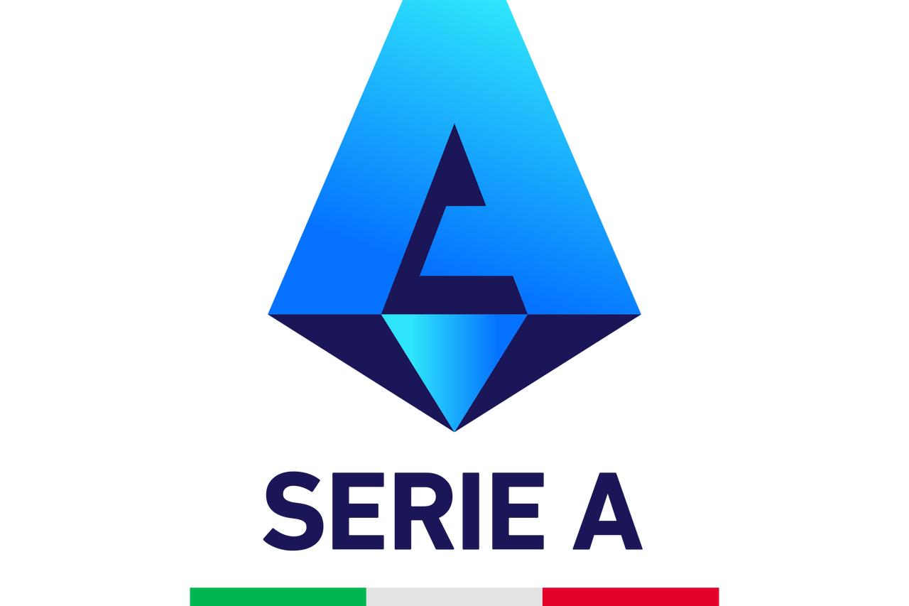 争四喜讯来了！
尤文1比1平萨索洛，这样的话尤文本轮只拿到1分，积分只有54分。