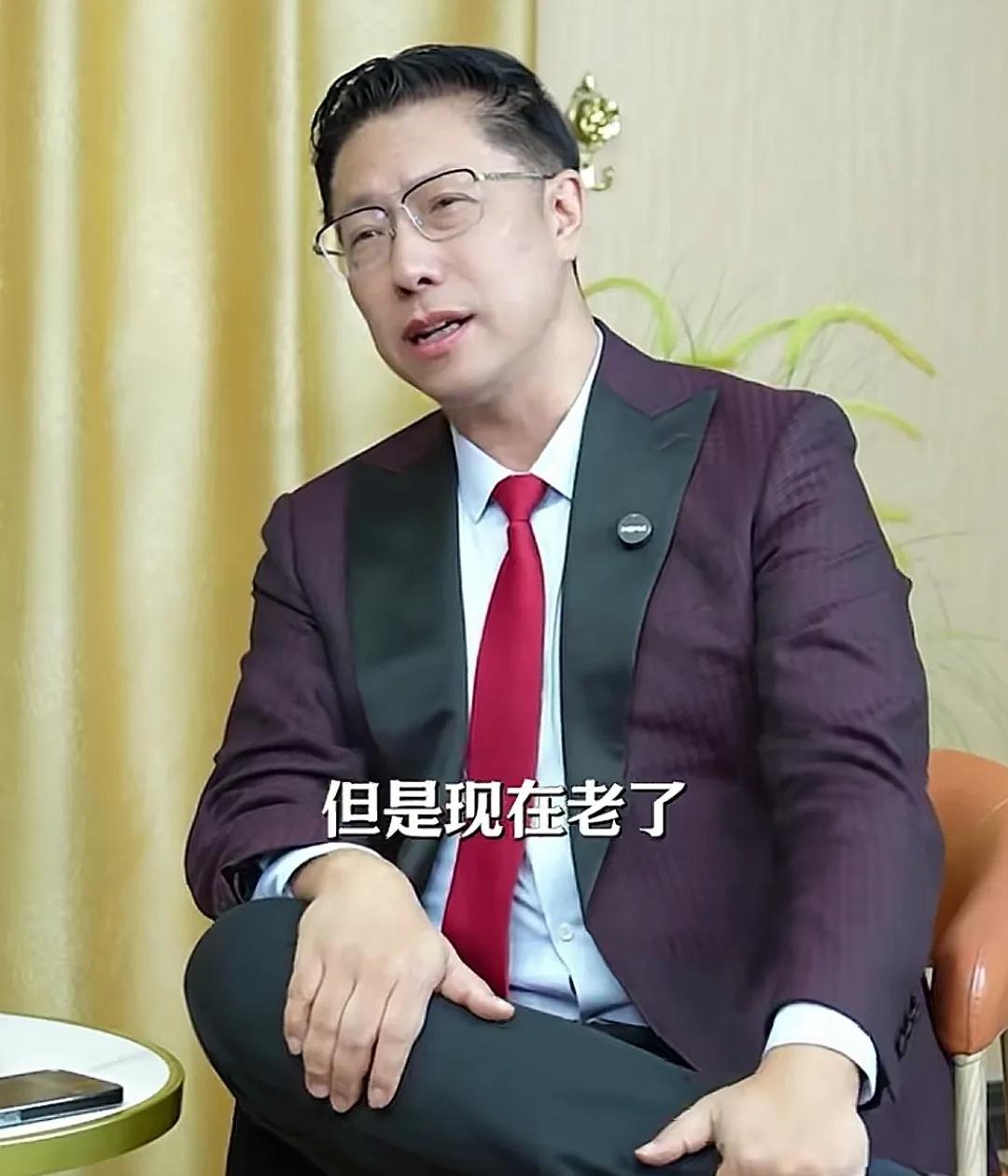 李阳回应他打老婆的事情是真敢说。李阳说他打老婆那个是没办法的办法，因为他娶的是国