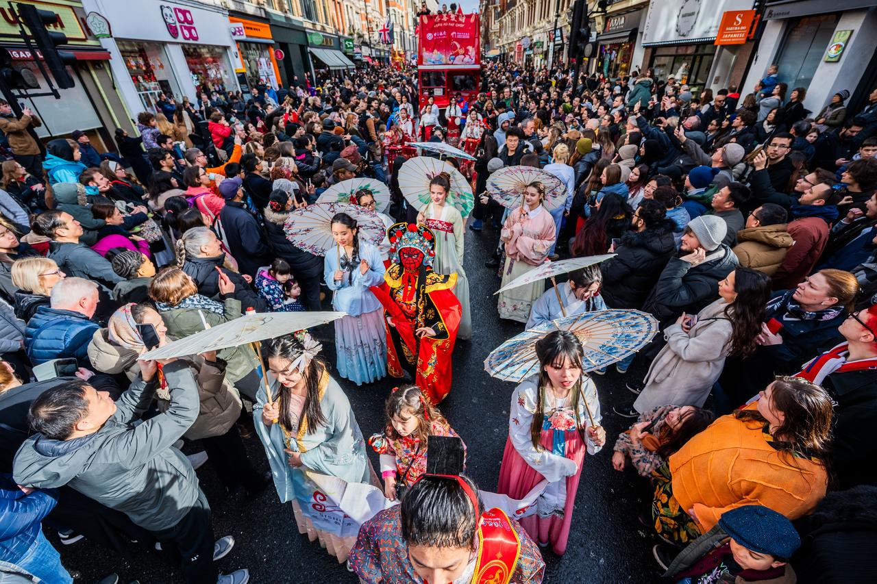 极致中国化火遍全球美媒集体破防。美媒为何如此酸？

当海外年轻人用“成为中国人”