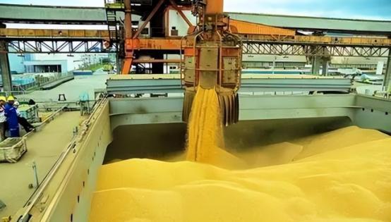 中方终于决定采购18万吨大豆，美国却发现不对劲，损失更严重了
 
麻烦看官老爷们