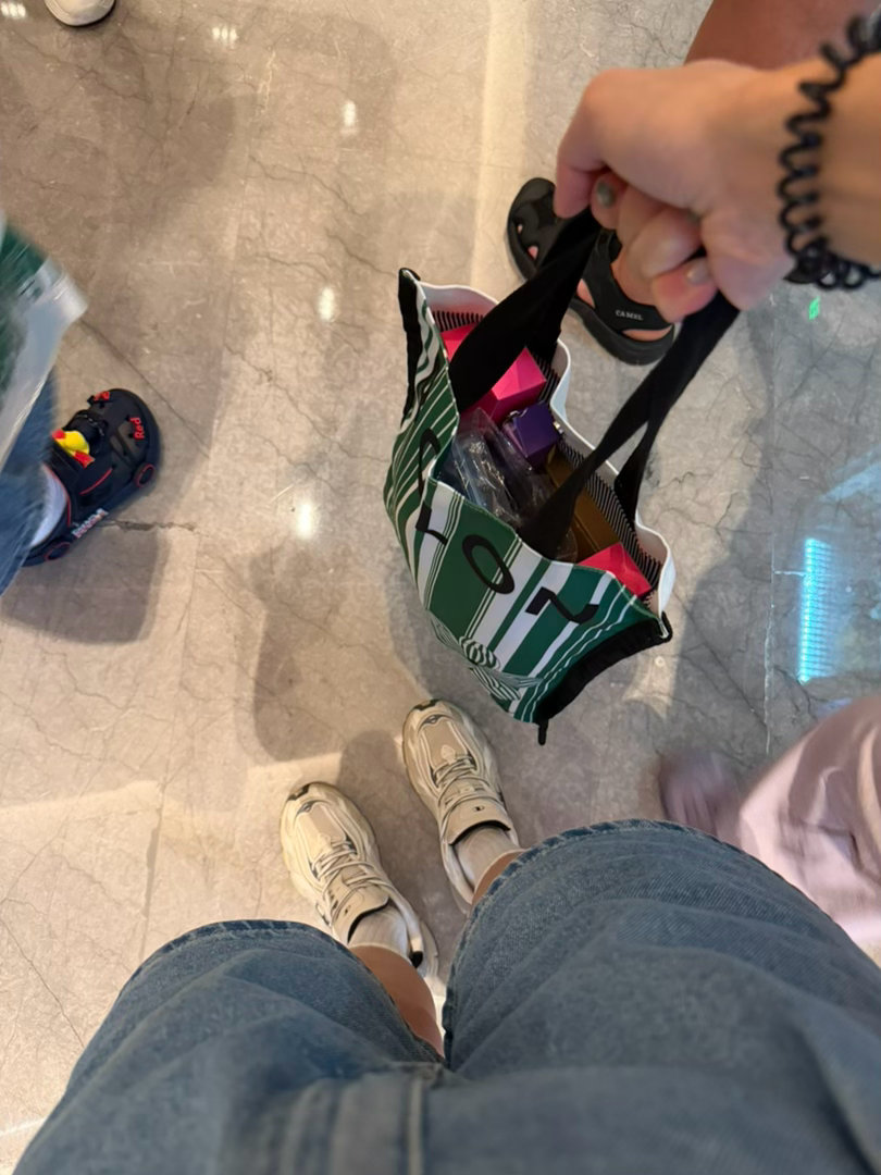 在AC里面左转来找我吧～ 