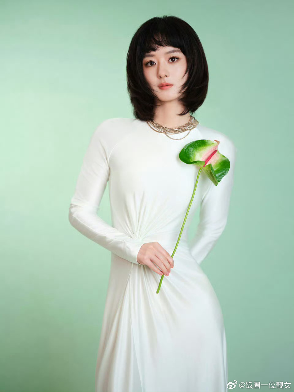 赵丽颖这造型是谁做的？美女的脸是这么用的吗？看着跟大妈一样 