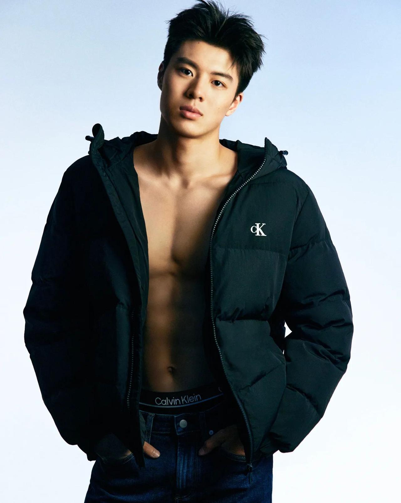 喜欢游泳运动员张翼祥！
张翼祥，男，22岁，是一名中国游泳运动员，所属运动队是浙