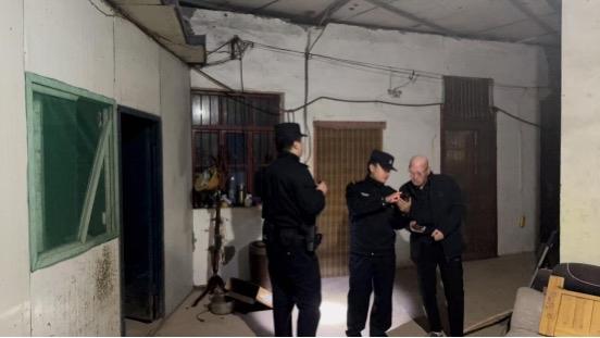 警社共治，迅速寻回11岁走失女孩

“你们可一定要帮帮我！天气这么冷孩子可怎么办