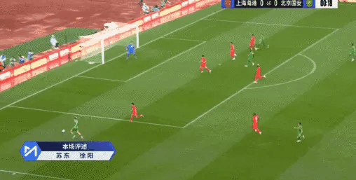 惊出一身冷汗！北京国安闪电战，开场不到1分钟，张玉宁中路抢点头槌，颜骏凌救险。