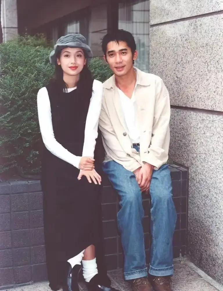 32年前，梁朝伟和吴倩莲 ​​​港星