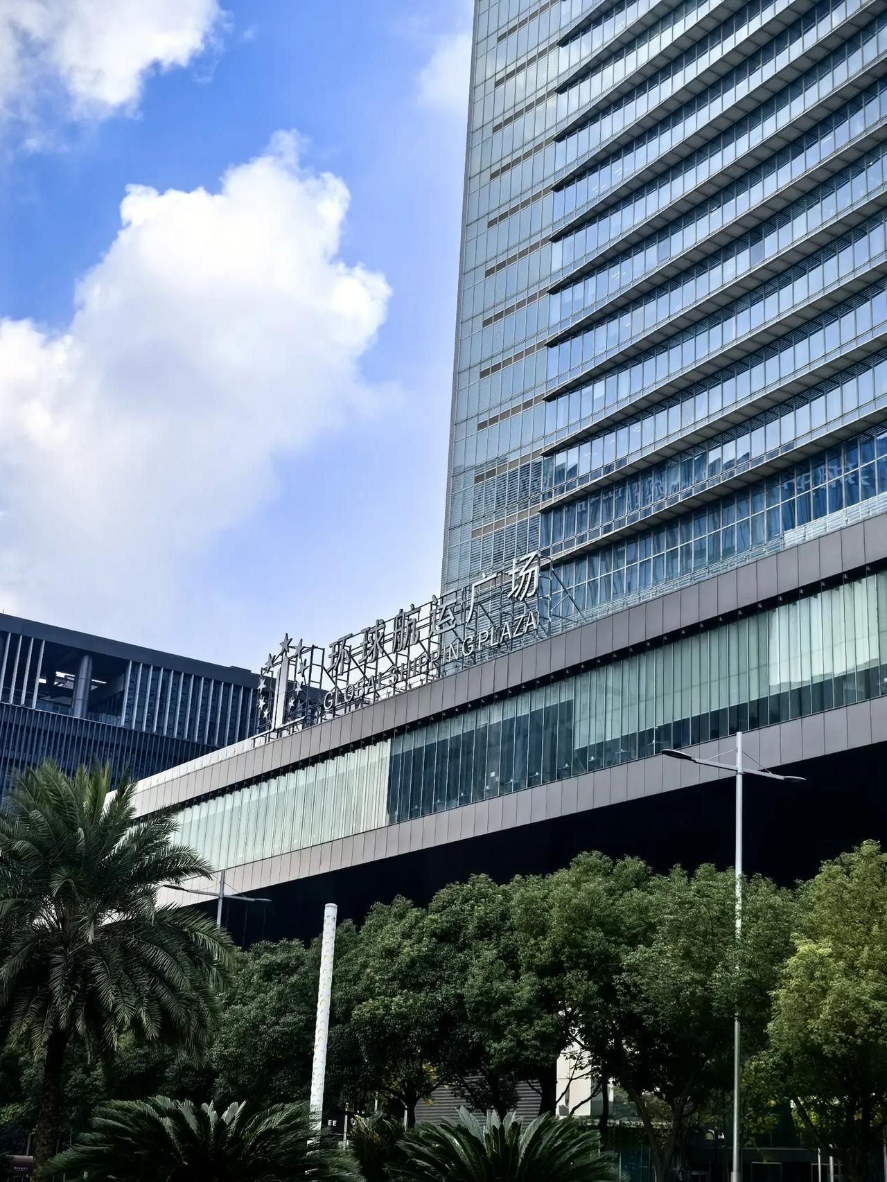 窦文涛武汉大学演讲：调侃自己长的不好看，不上镜，笑起来不像好人，不尴不尬的，其实