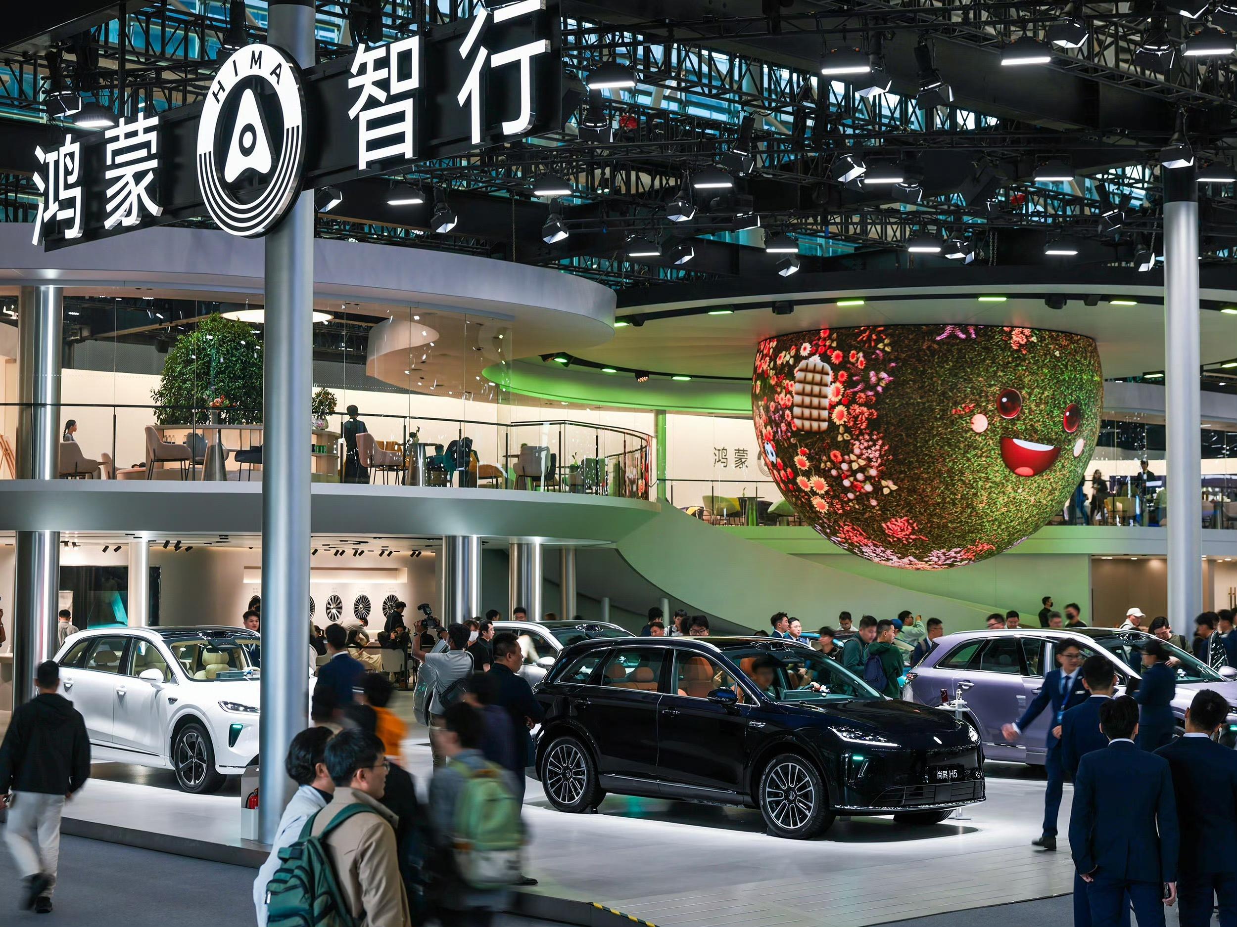 离北京车展还有不到一周，到时鸿蒙智行五界又要同台亮相了。关键是下周，鸿蒙智行还有