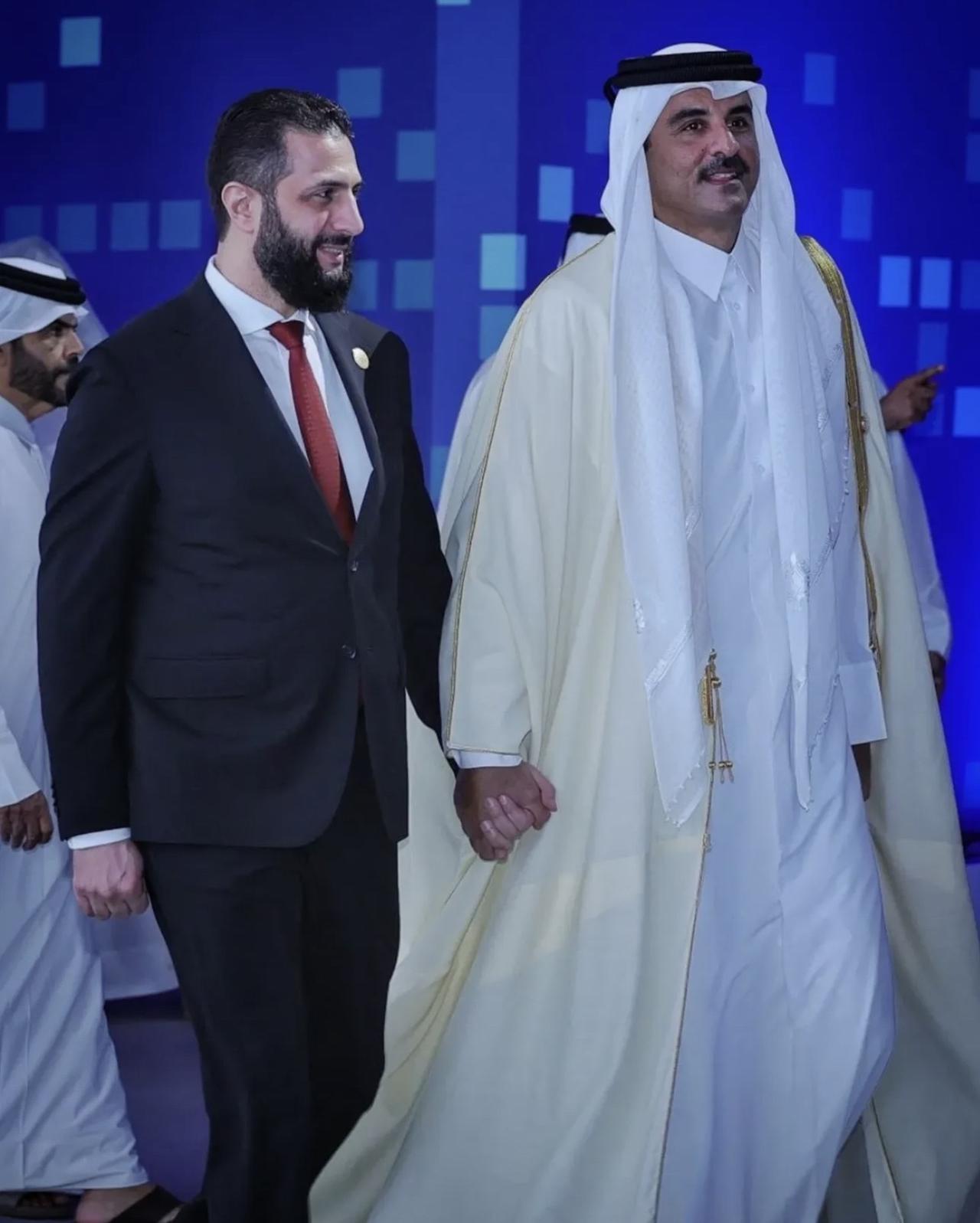 叙利亚共和国总统艾哈迈德·沙拉🇸🇾和🇶🇦卡塔尔埃米尔（国王），坚定的支持