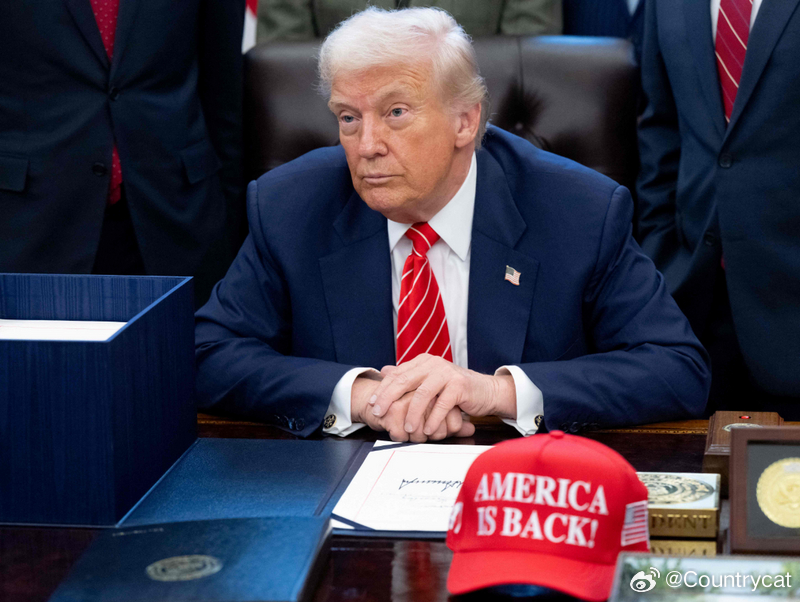 三年后是否继续执政？特朗普暧昧回应：“那会很有意思”海外新鲜事 美国总统特朗普开