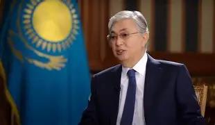 开绿灯：托卡耶夫获得了再次竞选连任哈萨克斯坦总统的机会。哈萨克斯坦新宪法于今年7