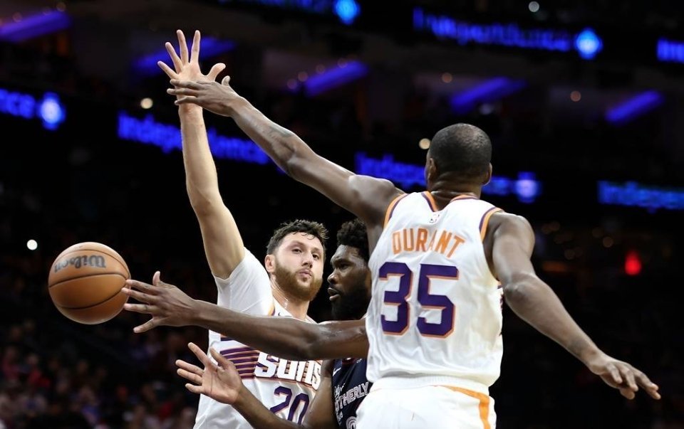 北京时间11月5日，NBA常规赛继续进行，主场作战的费城76人以112-100击
