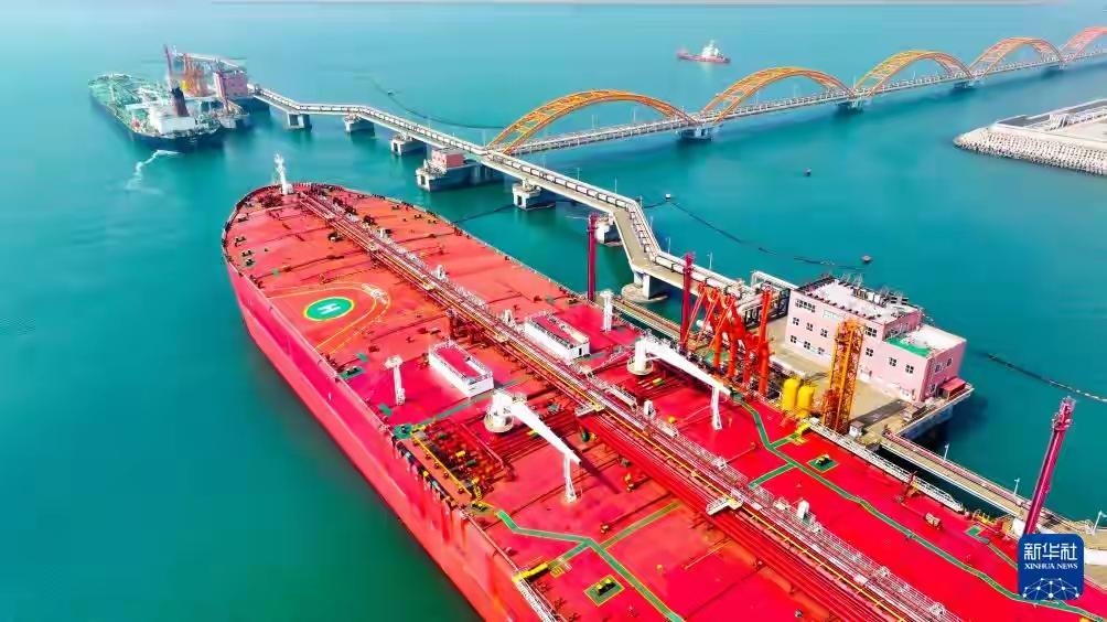 青岛港46亿并购突遭“黑天鹅”折翼，美国制裁清单上一笔划掉两年半整合心血，山东港