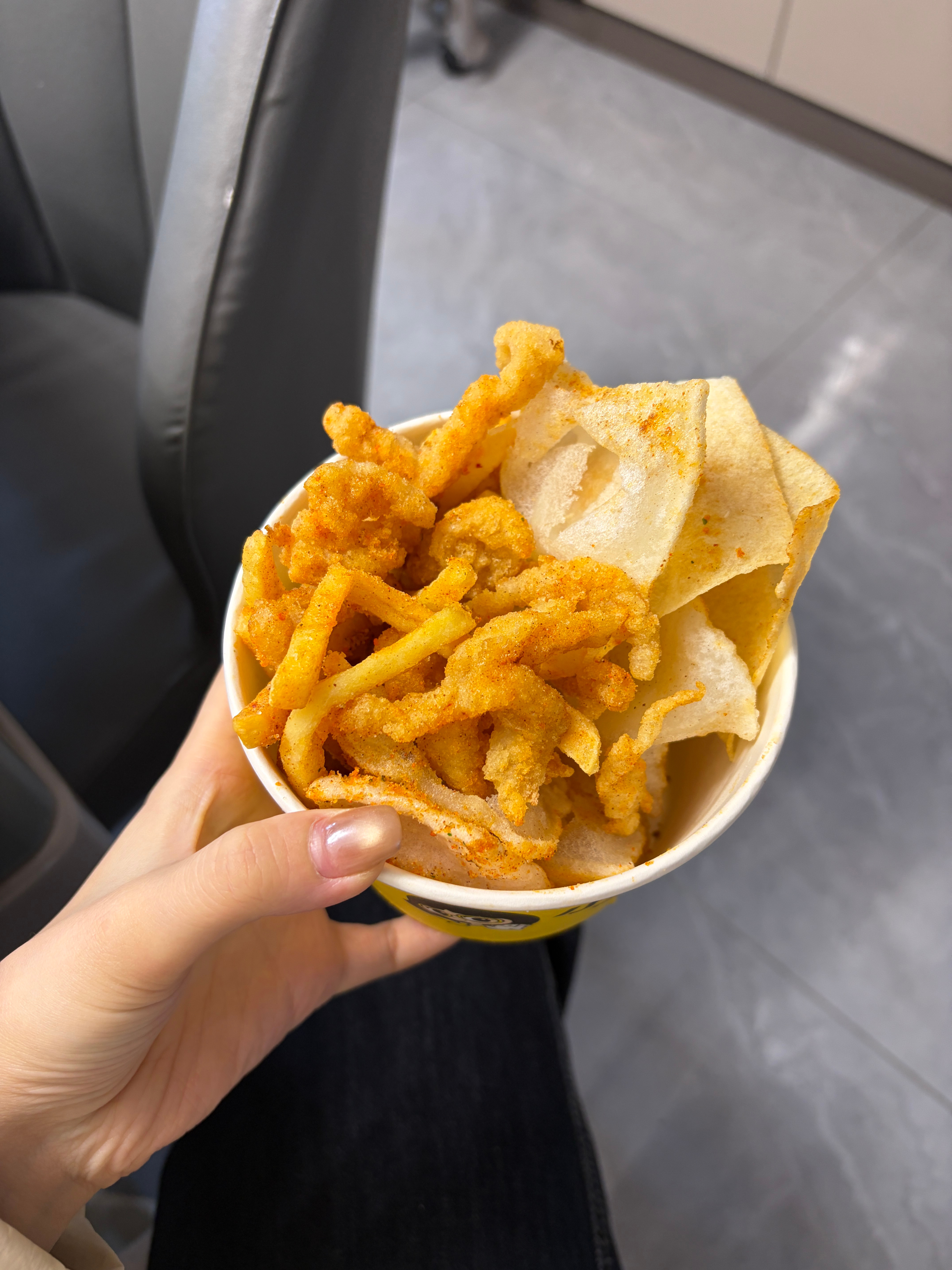 个人觉得小糕学姐比鸡柳大人好吃