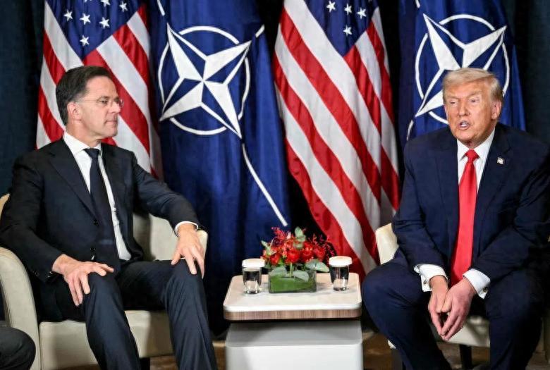 一觉醒来变天了，格陵兰被卖，北约秘书长吕特痛快答应，只求特朗普手下留情

格陵兰