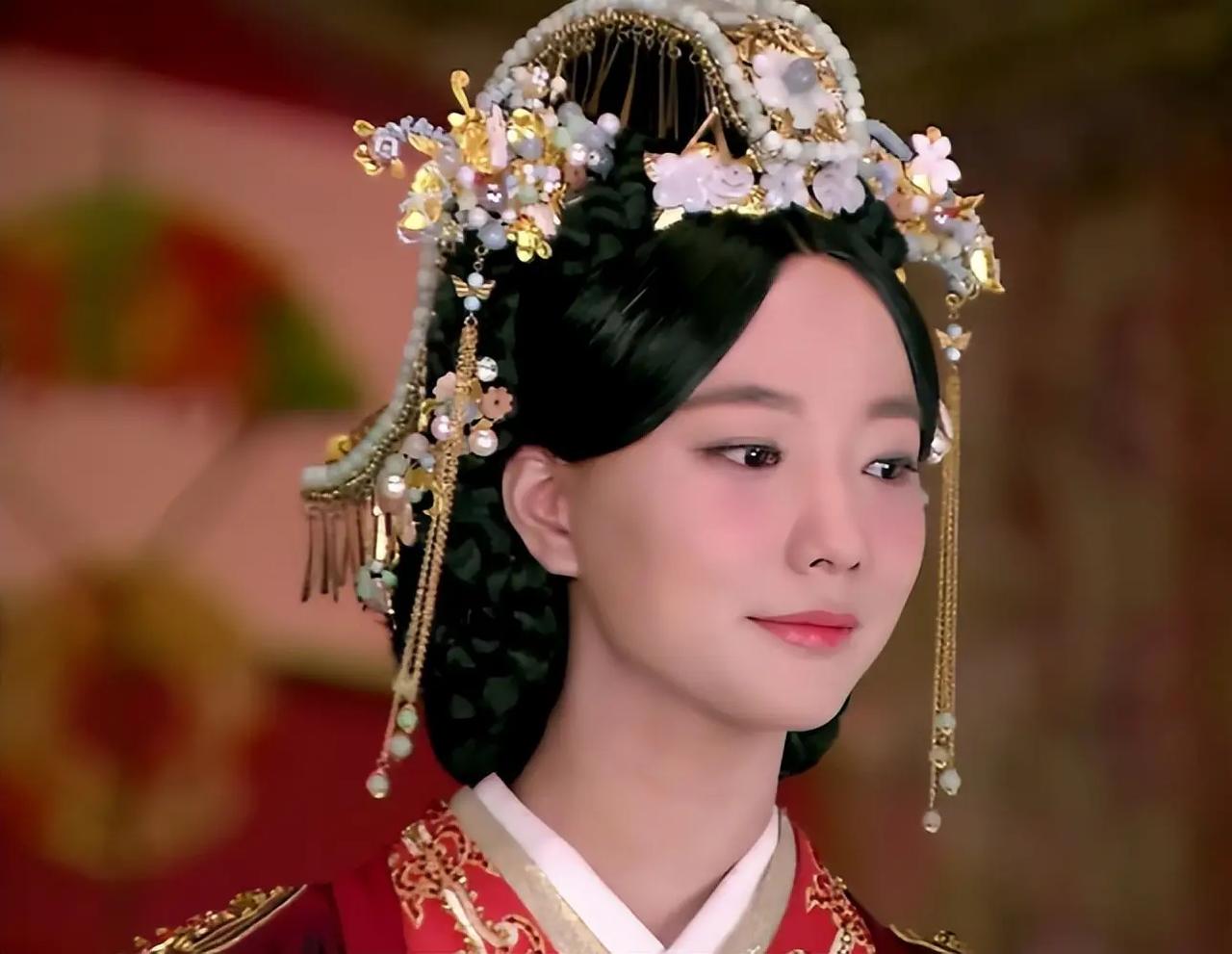 一天，汉武帝刘彻下令将宫里用不着的宫人释放出宫，有一美貌女子借机向武帝哀求：“请