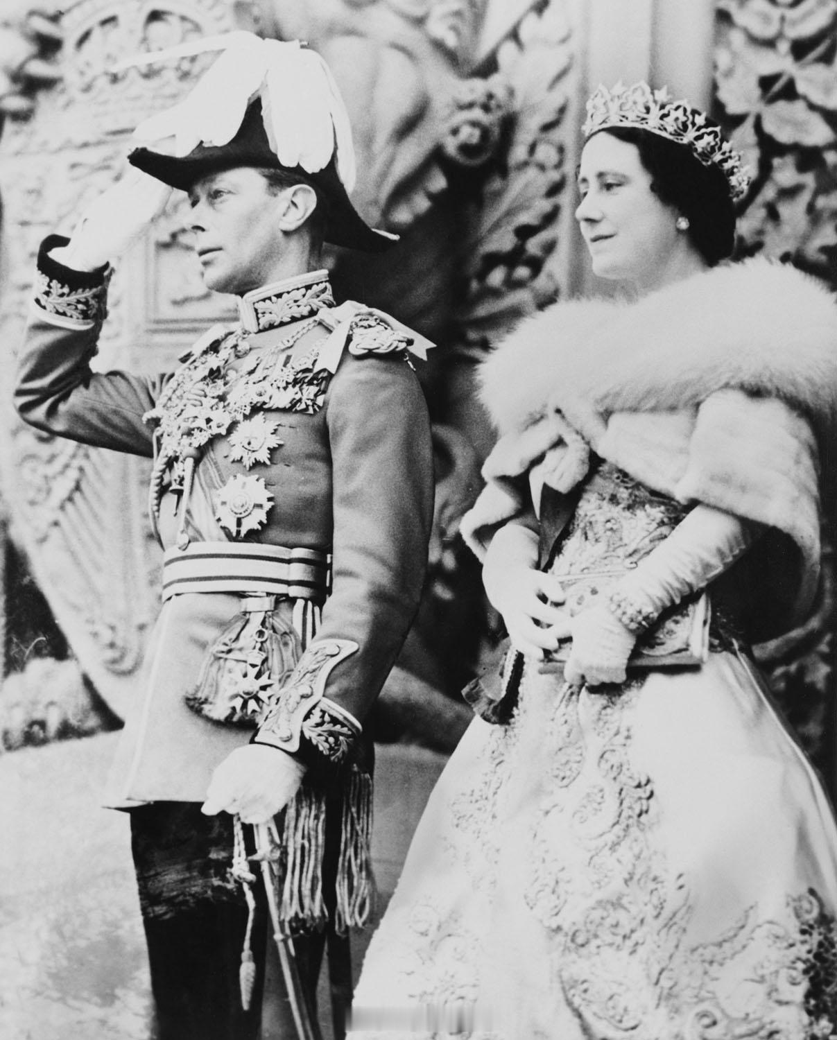 英国王室[超话]  1939年5月19日，乔治六世和伊丽莎白王后在加拿大渥太华出