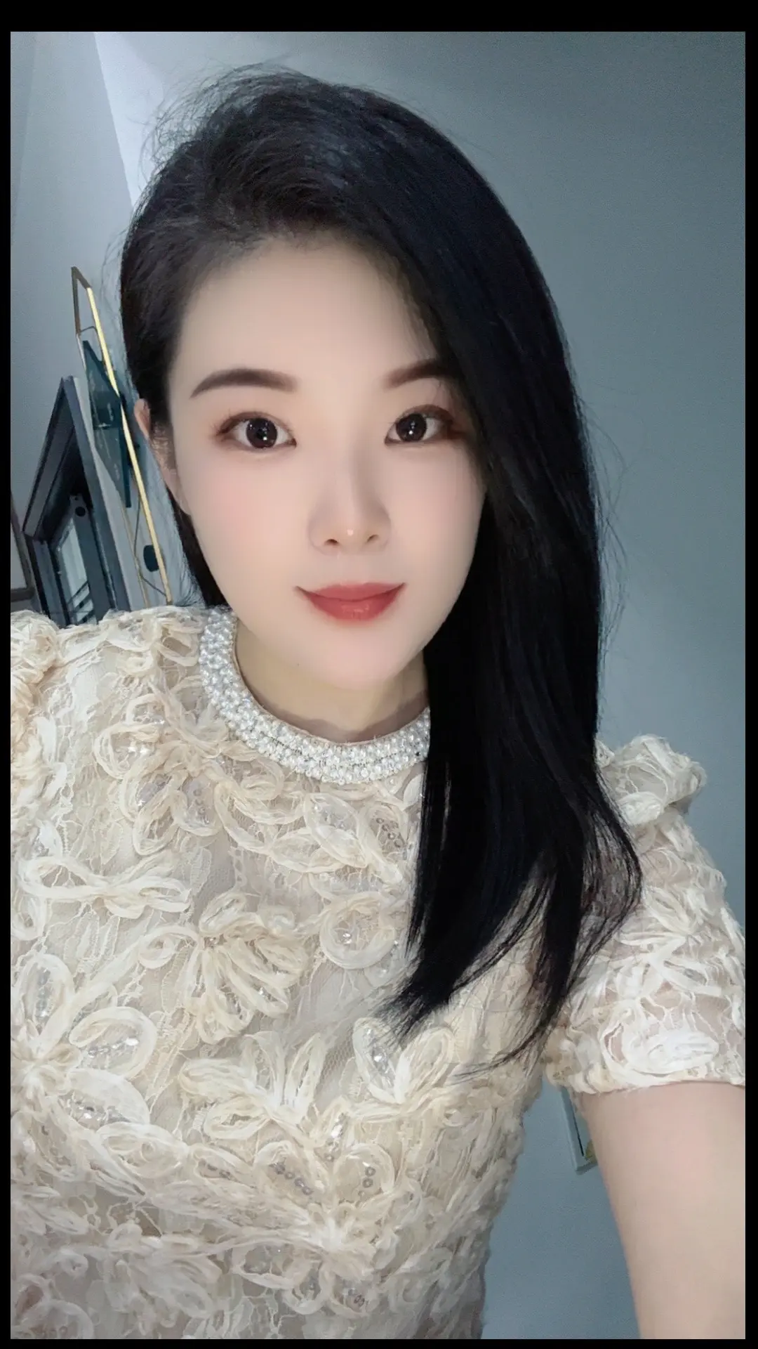 我永远敬佩自己，既莽撞傲气，心软重情义，也走了很多弯路，但我从不后悔...