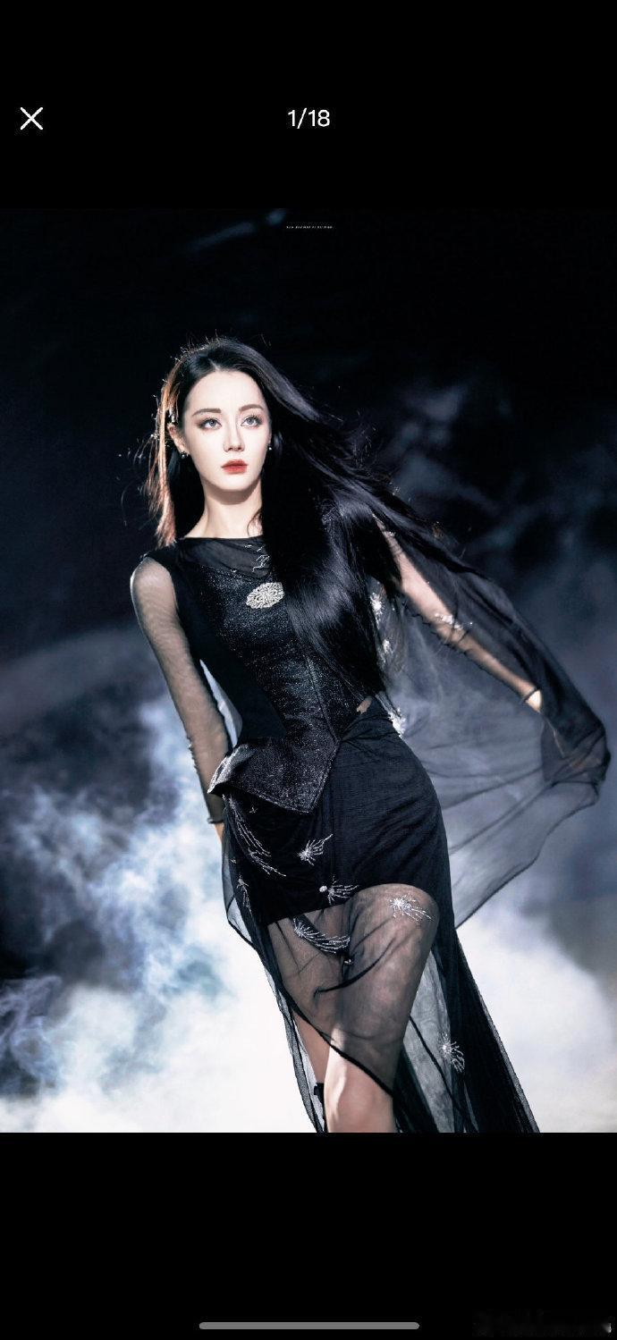 入坑迪丽热巴太容易了声鸣远扬看迪丽热巴参加的公益活动，觉得她特别有爱心，不仅自己