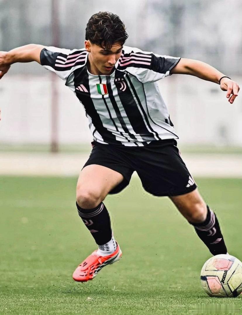 ⚽️💎U16联赛的最佳射手和尤文图斯的珍宝，24场比赛狂轰26球的超新星朱塞佩