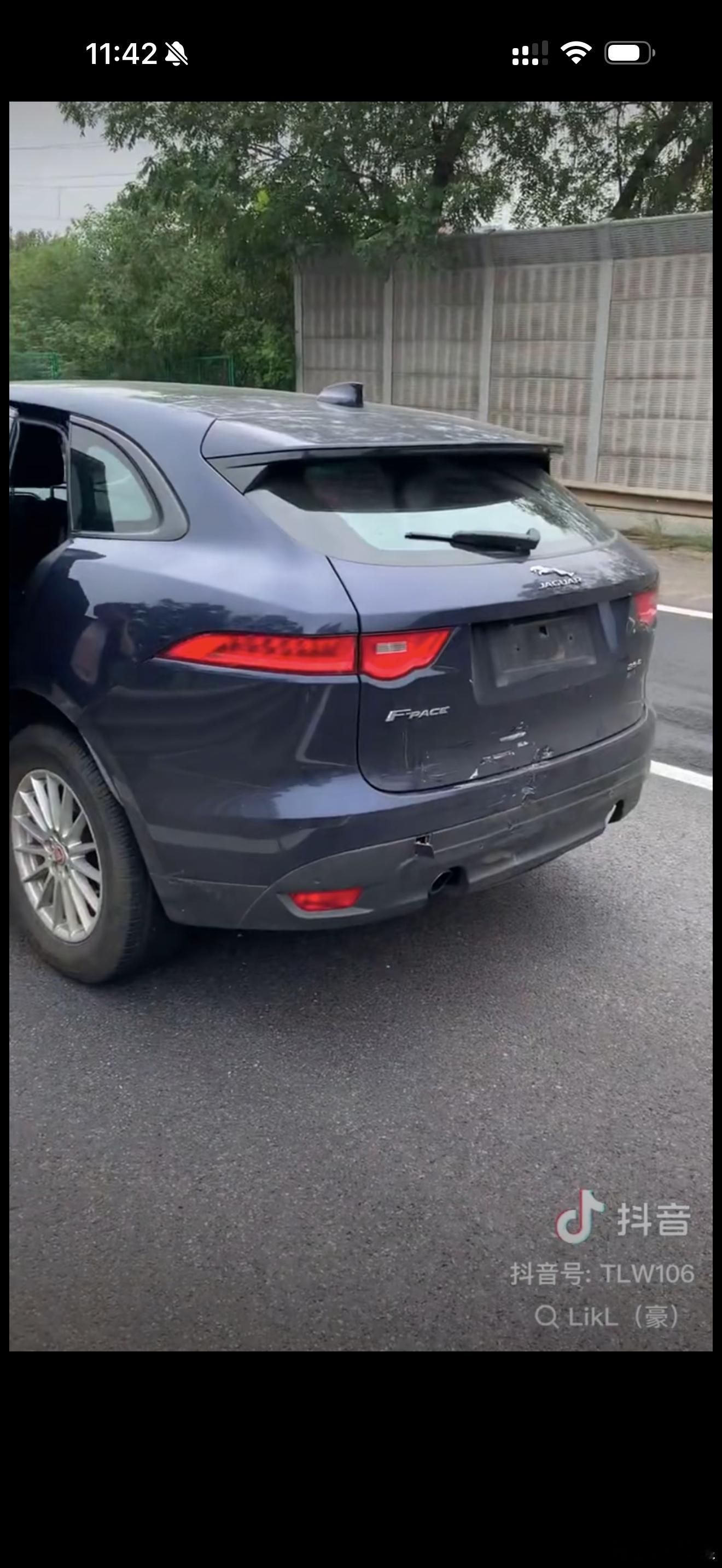 抖人认为烈马是“纸糊的”。其实挺奇怪的，卡罗拉出现车损说明“日本车都是纸糊的”，