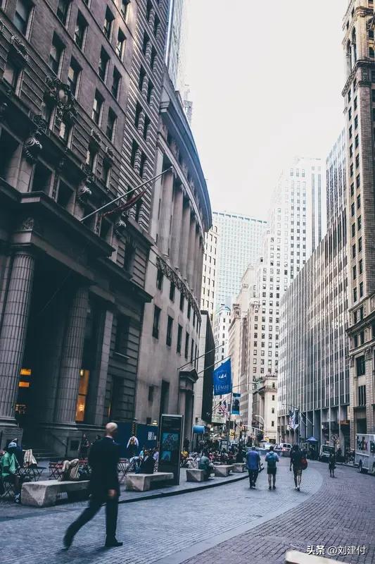 我要上精选-全民写作大赛 我要上精选-全民写作大赛 
 美国：繁华背后的复杂拼图