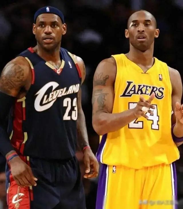 NBA历史“总罚球命中榜”：
1、卡尔马龙——9787
2、摩西马龙——9018