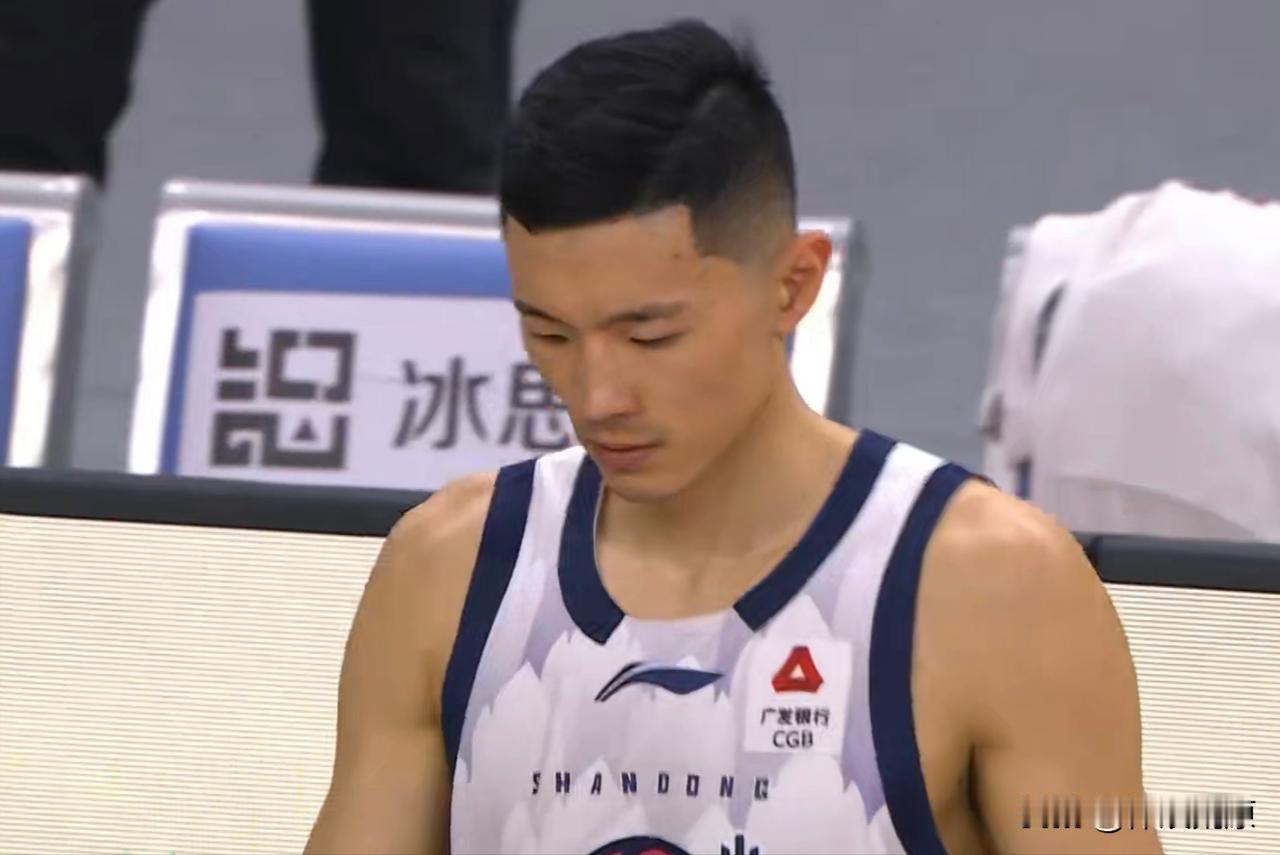 没有高诗岩，陈林坚吴前对飚三分，山东队进四强
CBA俱乐部杯8进4的比赛，浙江队