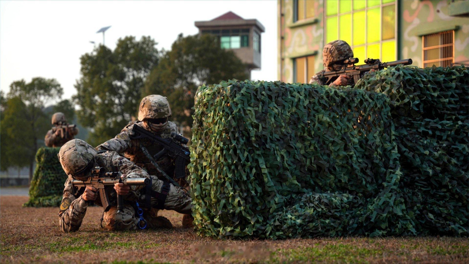 特战尖兵【震撼来袭！直击侦察尖兵，协同训练现场】近日，武警江西总队某部紧贴实战需