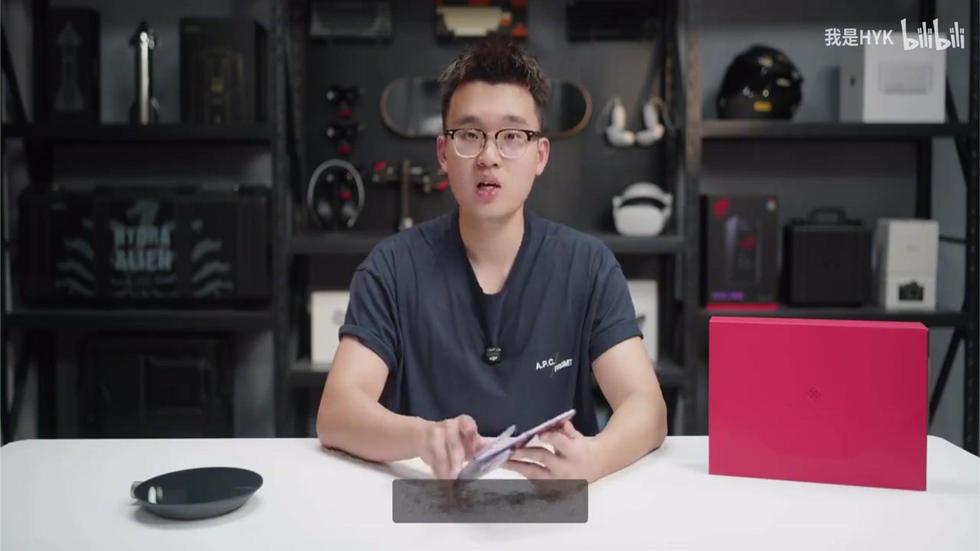 HUAWEI全新三折叠Mate XT 2 上手解析！新形态新亮点？