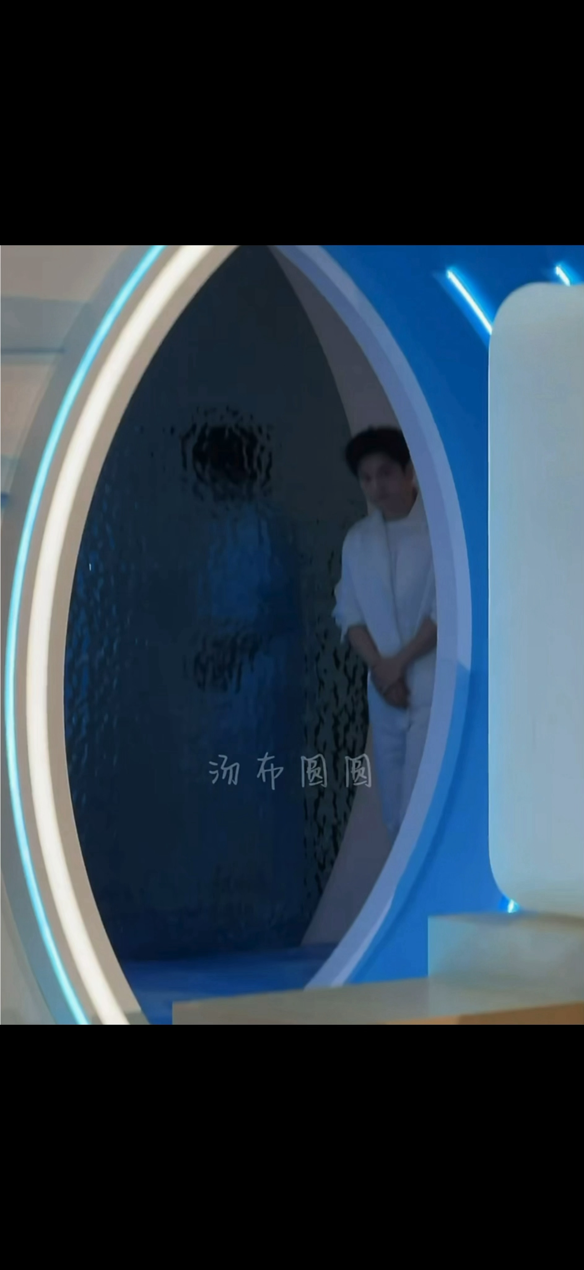 一起感受这个萌翻了的小熊🐼樊振东上海活动