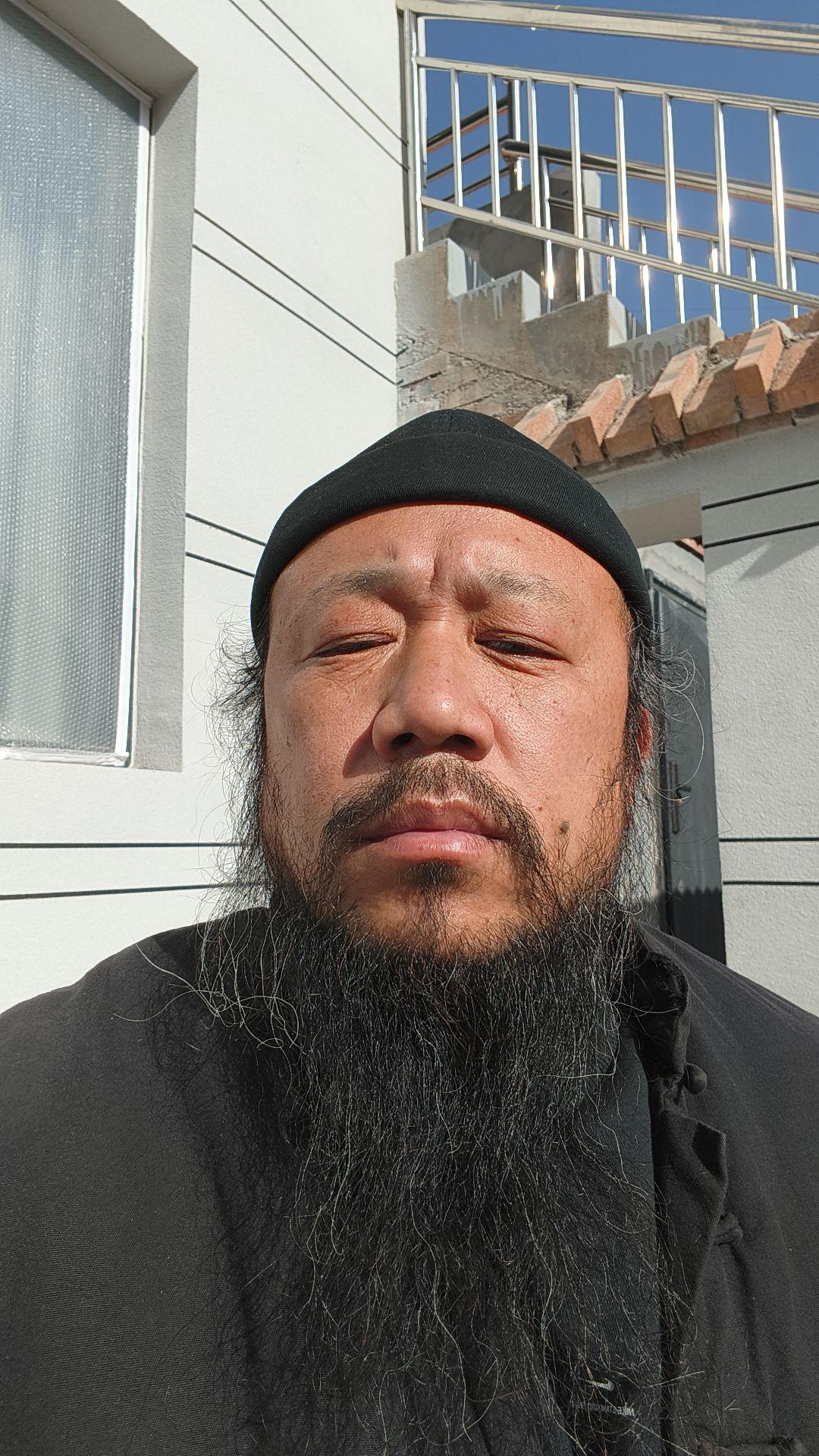 飞刀十米直飞以破，学无止境为让飞刀技艺更加炉火纯青！再度封闭式训练一段...