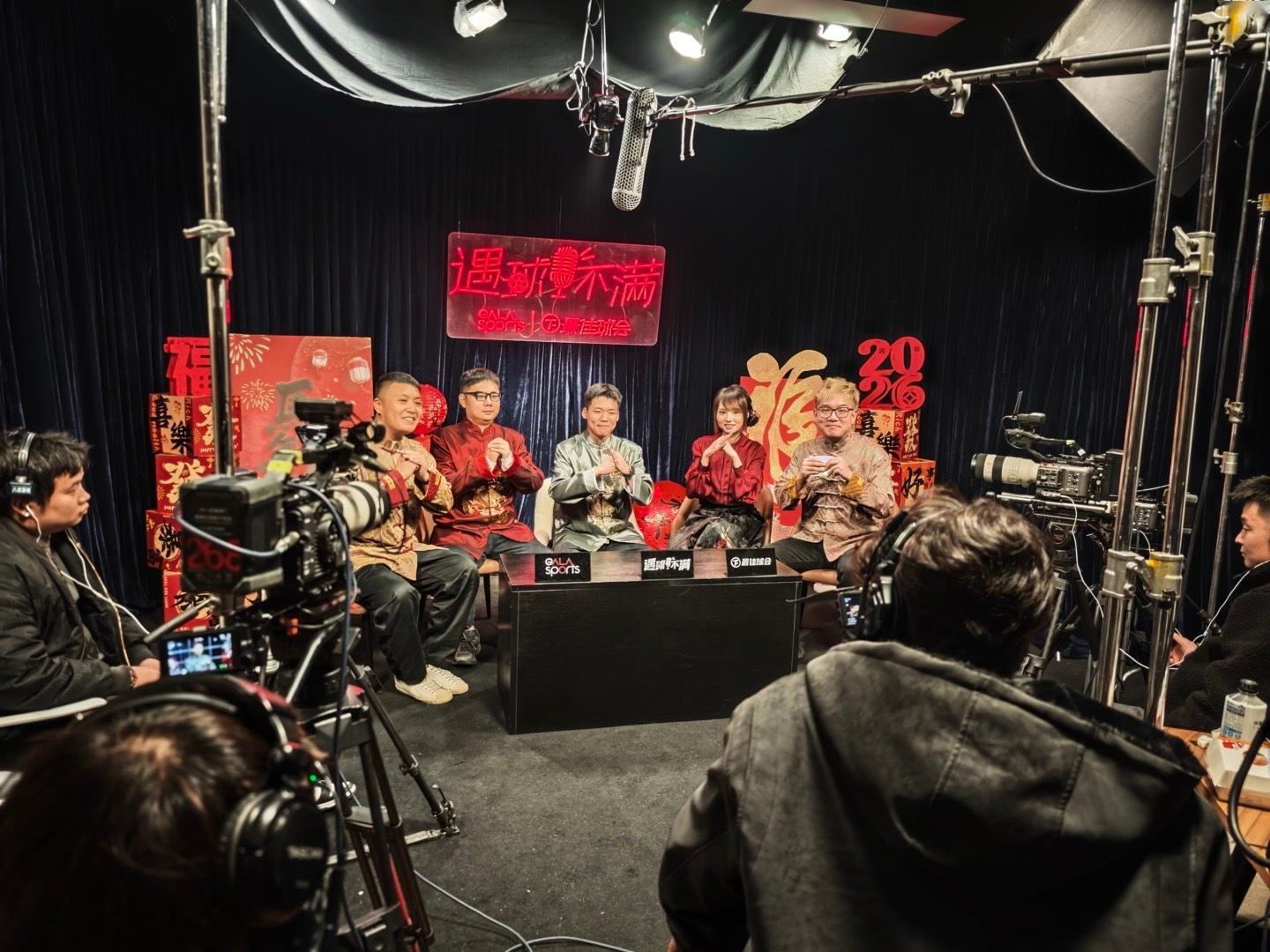 什么时候可以用自己的头发盘发，爱上低马尾丸子头遇球不满*3，这期大年初一见 