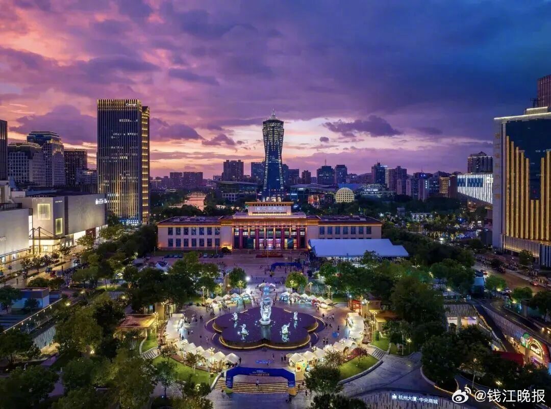 【#杭州武林广场八少女今日归来#】2月7日，杭州市拱墅区人民政府天水街道办事处发