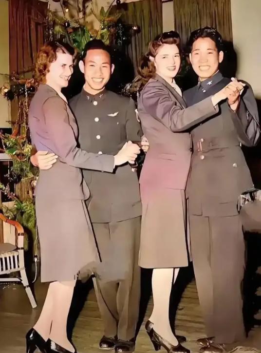 1917年，大批山东汉子被骗到法国挖煤，到了才知道不是挖煤，而是干苦力，但出乎意