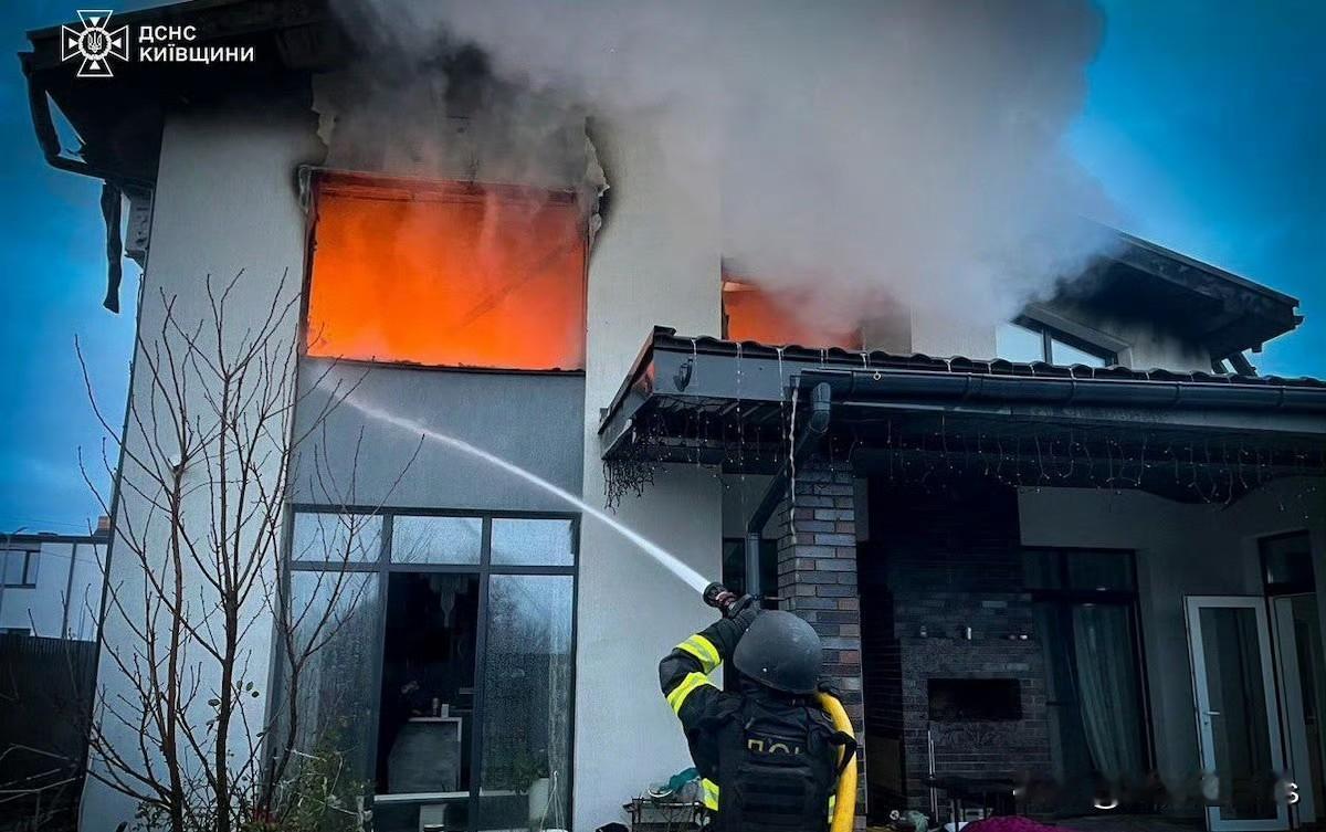 12月22日至23日夜间，俄罗斯对乌克兰发动了另一次大规模导弹和无人机联合打击，