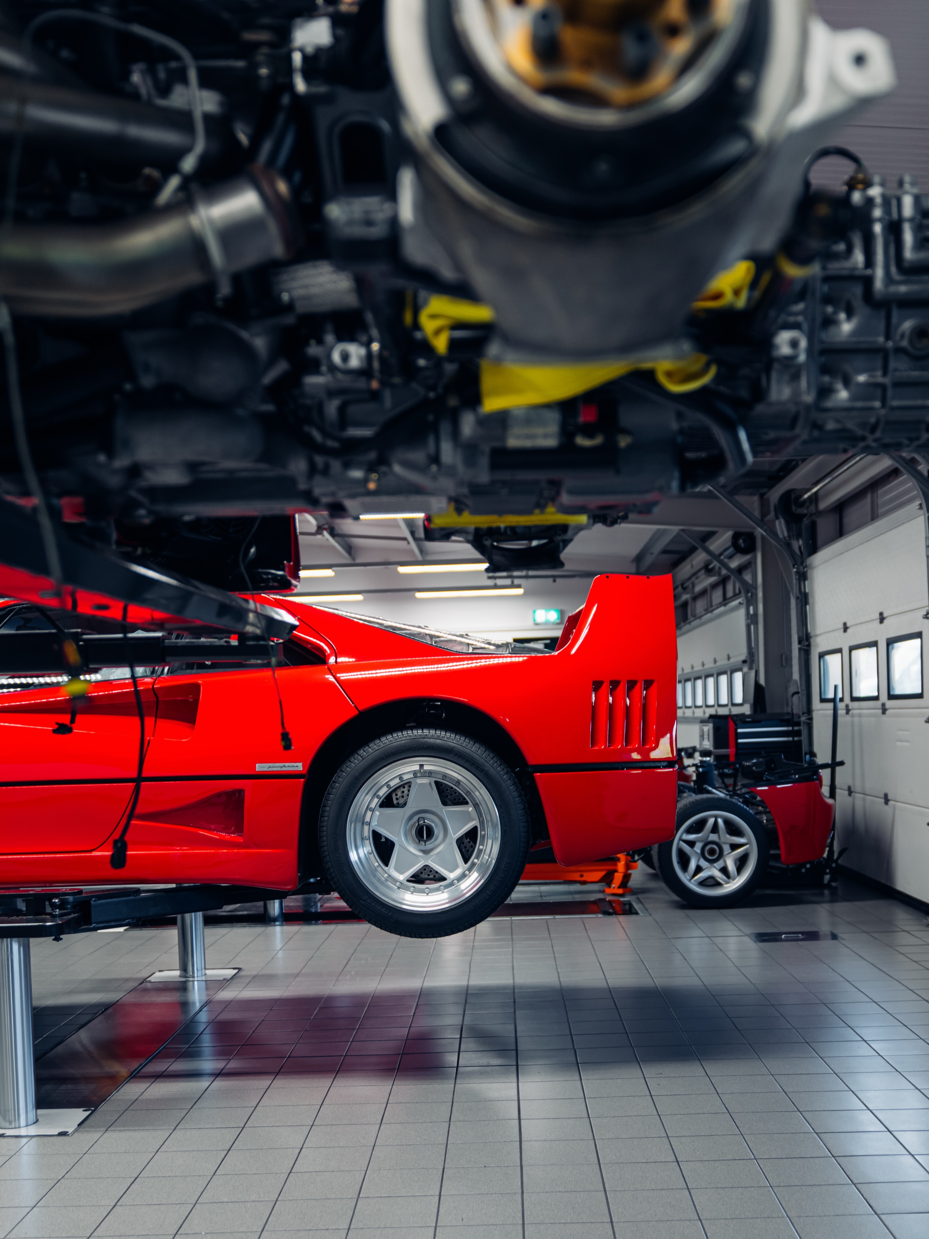 Ferrari F50 F40法拉利 这个修配厂挺高端啊！分辨率：4000 