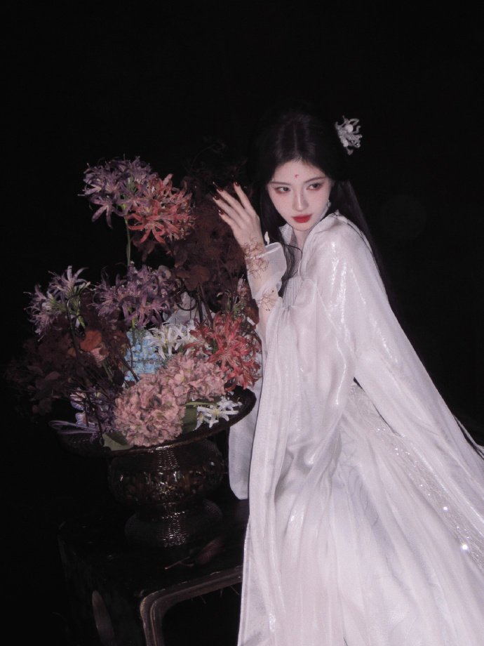 鞠婧祎田嘉瑞这段我在白蛇传见过鞠婧祎田嘉瑞这段幻视青蛇法海鞠婧祎和田嘉瑞同框画面