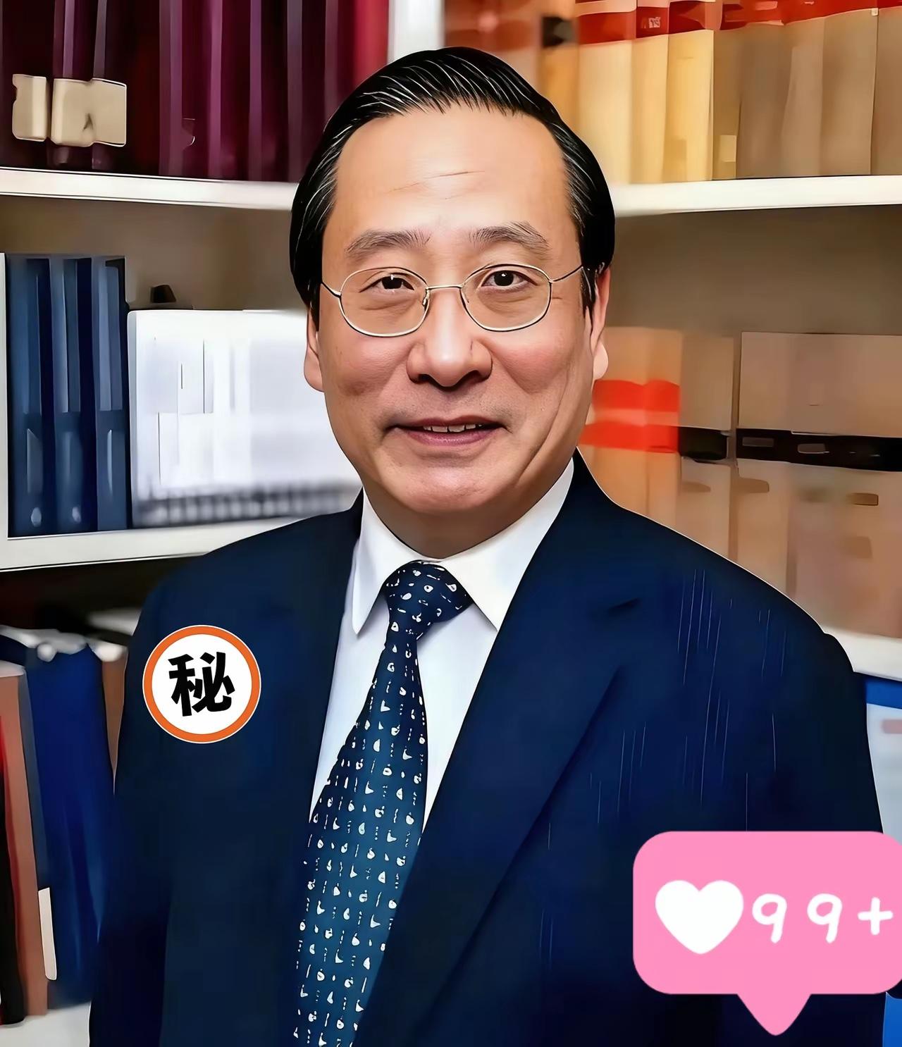 瞬间，鸡皮疙瘩都起来了！

BBC直播间高志凯一句话说逃犯，全场立马安静了！
高