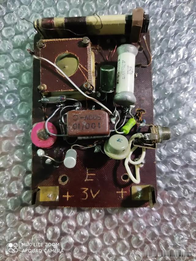 找找看，是否也有一只草帽管？找到了，评论区说说哦！