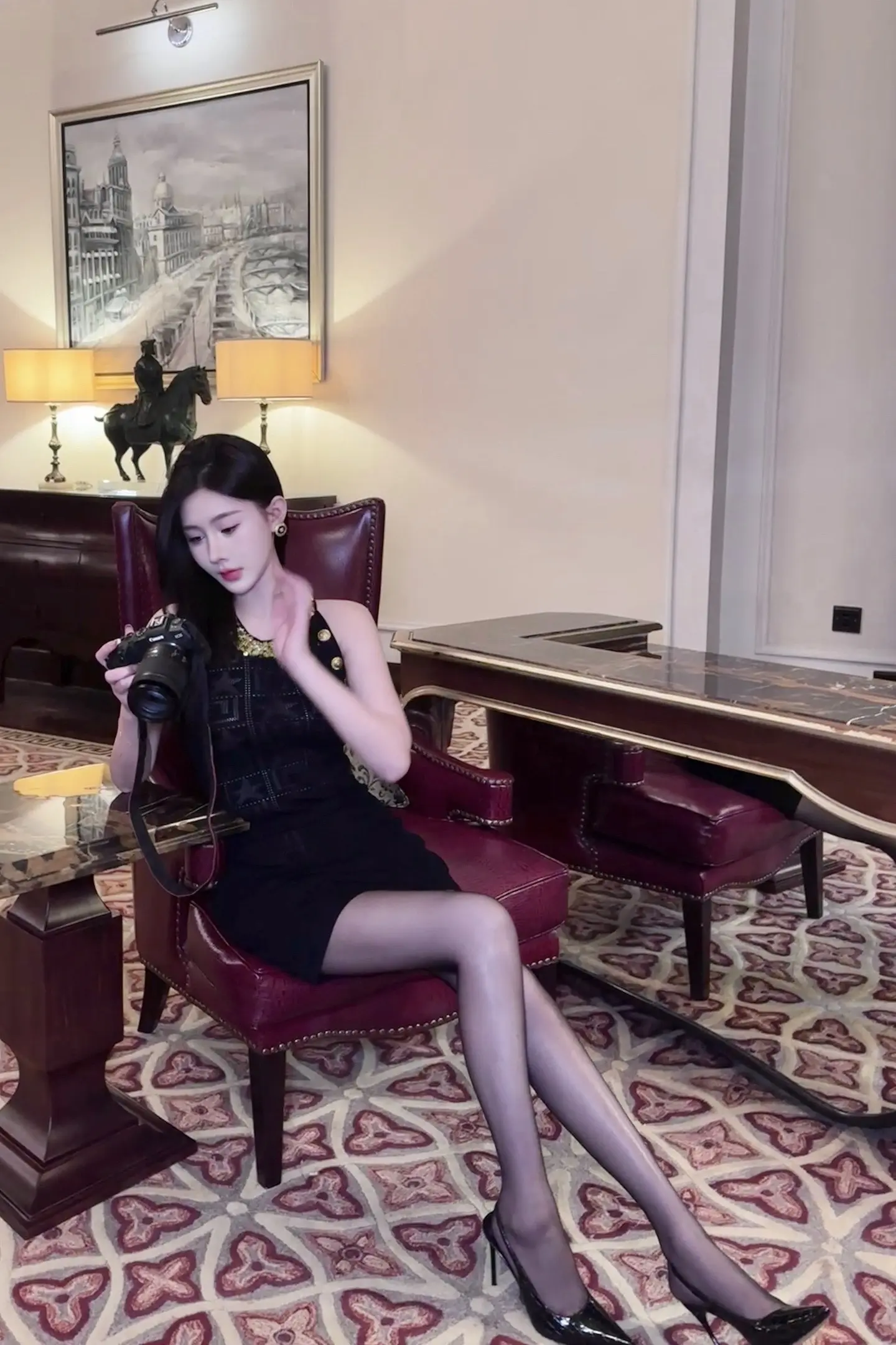 一个人给另一个人最贵重的礼物，是自己的时间。什么都可以复制，唯独你们相...