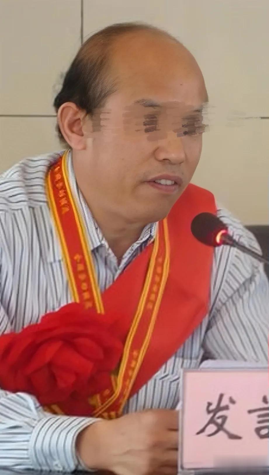 3天过去了，济南贾老师“灭门惨案”依然是热议焦点，很多人从主观出发，开始批判教师