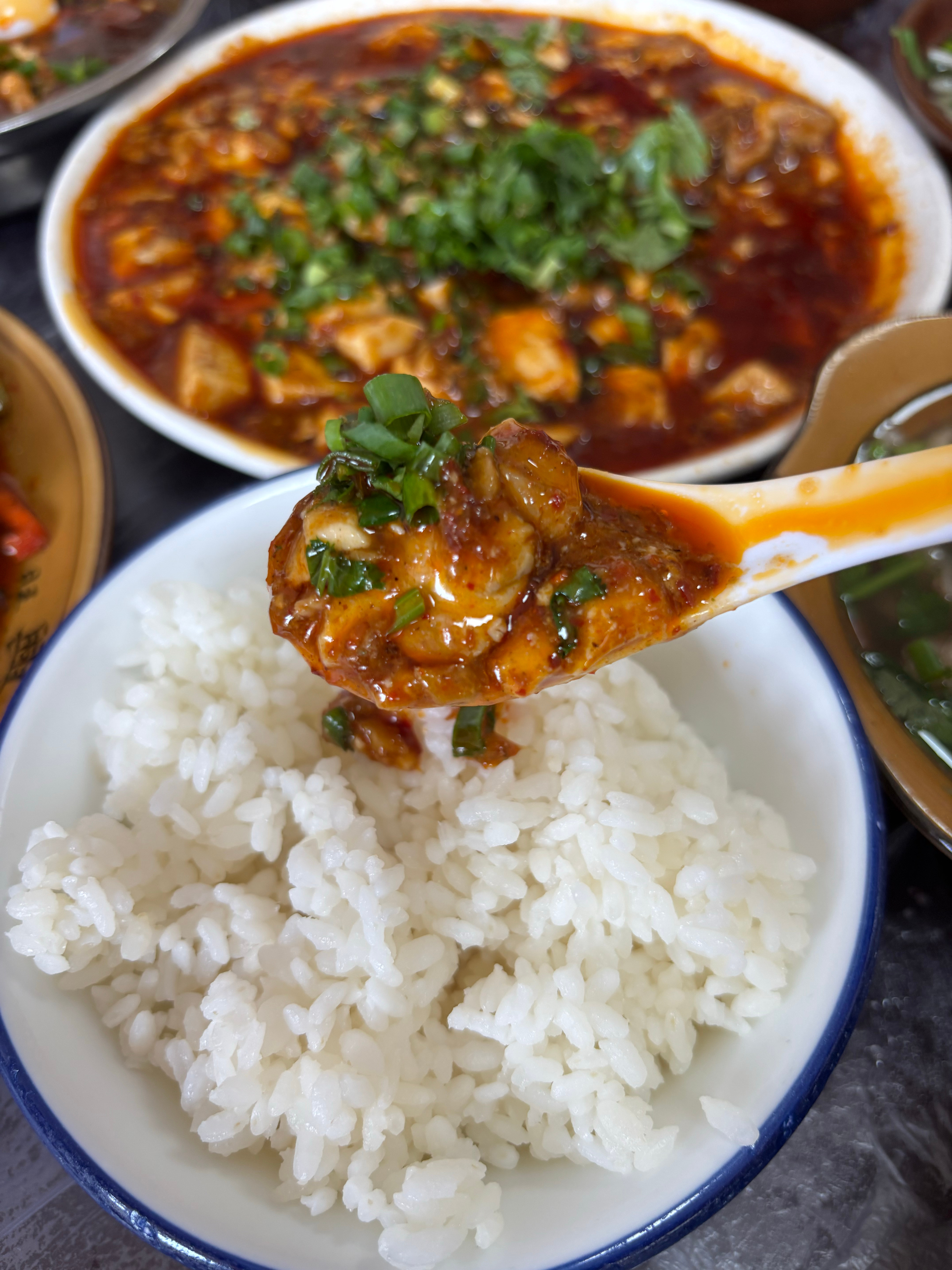 幸福是什么？        幸福就是来久芳跷脚牛肉，点上翘脚牛鞭、翘脚线毛肚、翘